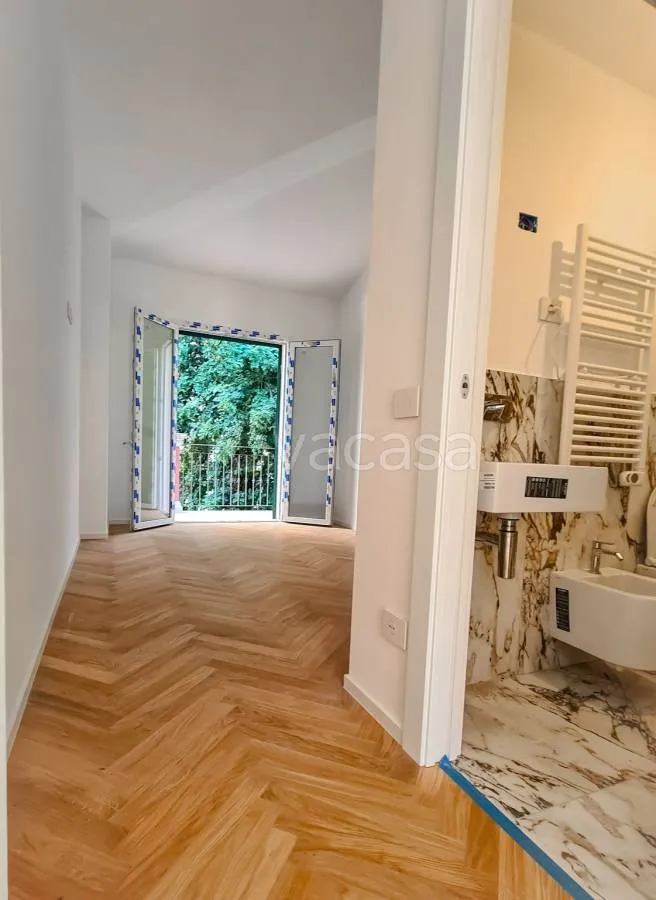 hallway_entrance