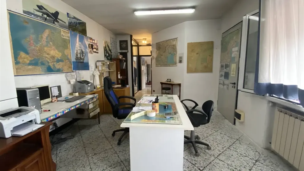 Bureau - Single-Storey House with Office in Chioggia