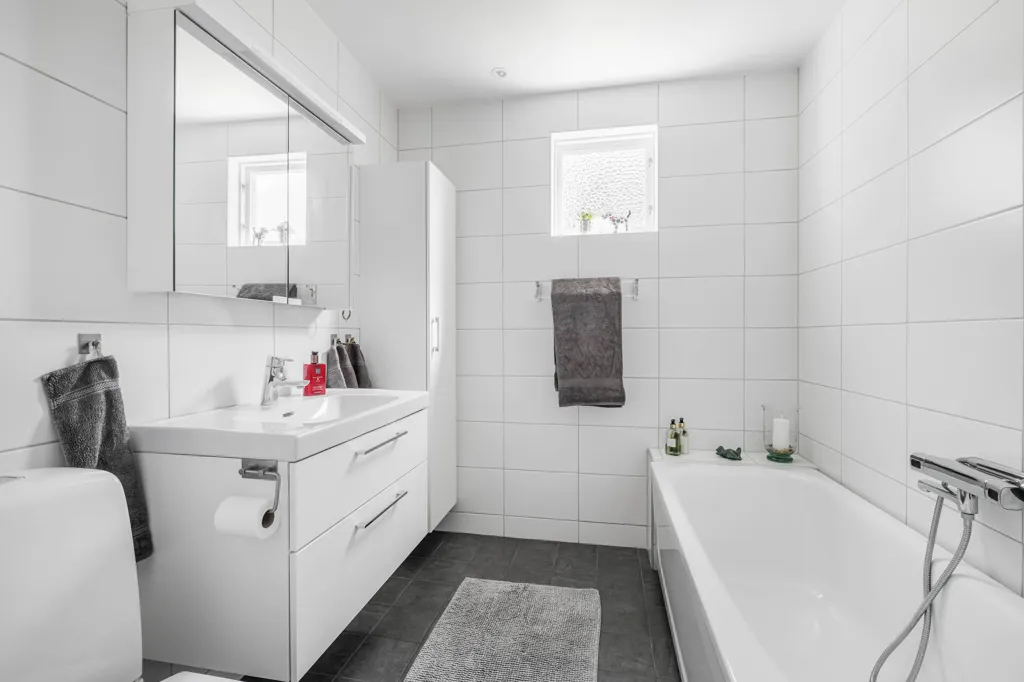 Salles de bain - Charming 1911 Villa with Garden in Jönköping