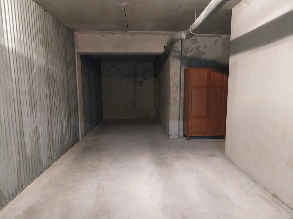 Garaaž - 3-Bed Apartment with Terrace in Sainte Luce