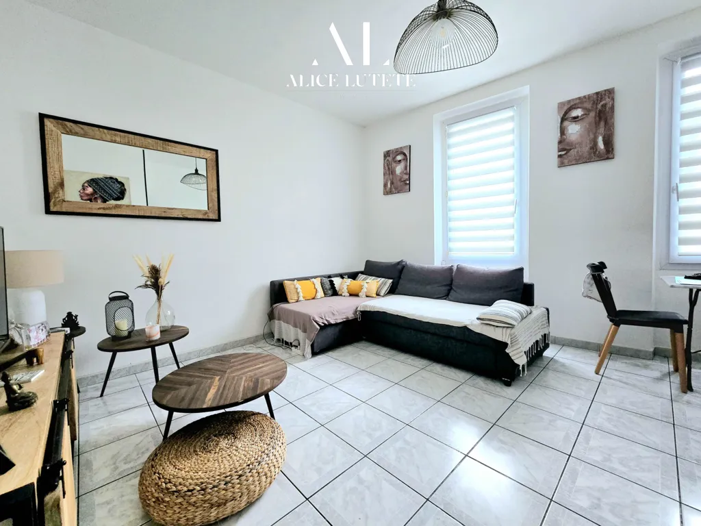 Elutuba - Fully Let Building with Terrace in Saint-Barnabé, Marseille