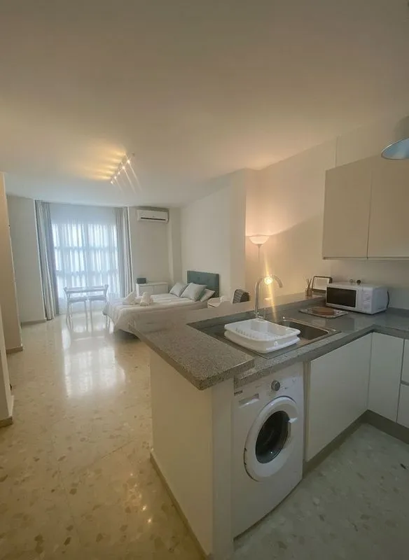 Cuisine - Studio with Balcony in Málaga Centre