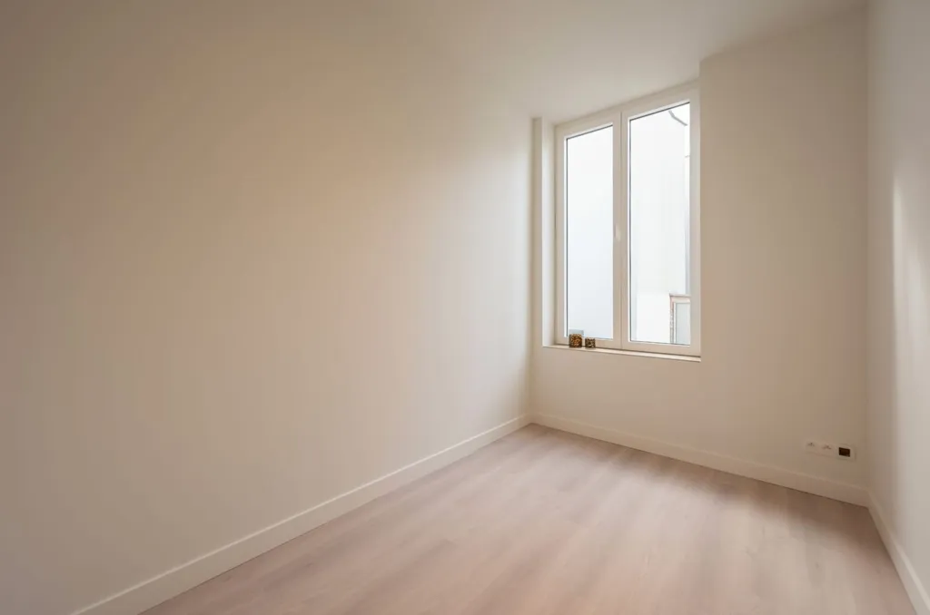 Pièces - Appartement rénové avec terrasse à Wenduine