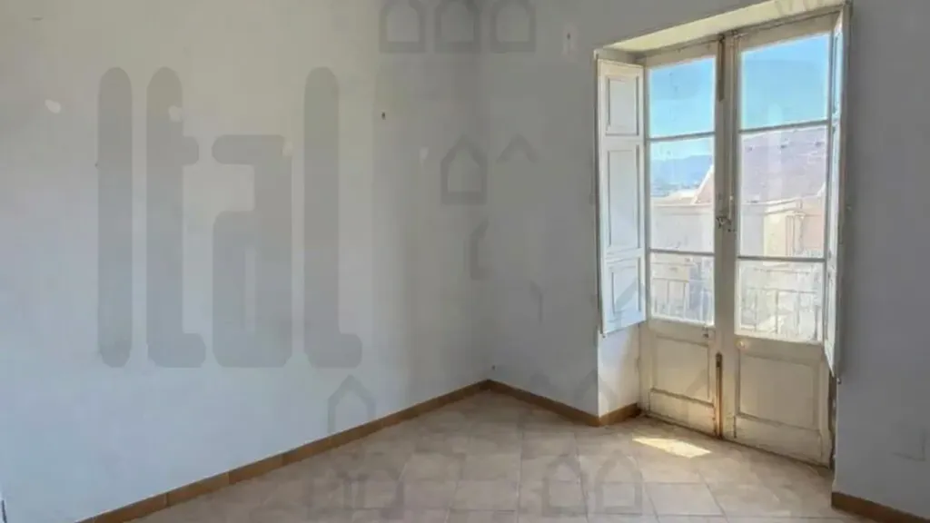 Toad - Villa with Garden in Messina Centre