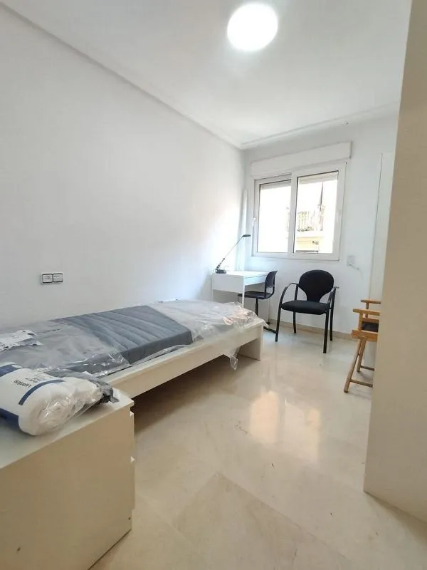 Chambres - Furnished Flat with Balcony in Murcia Centre