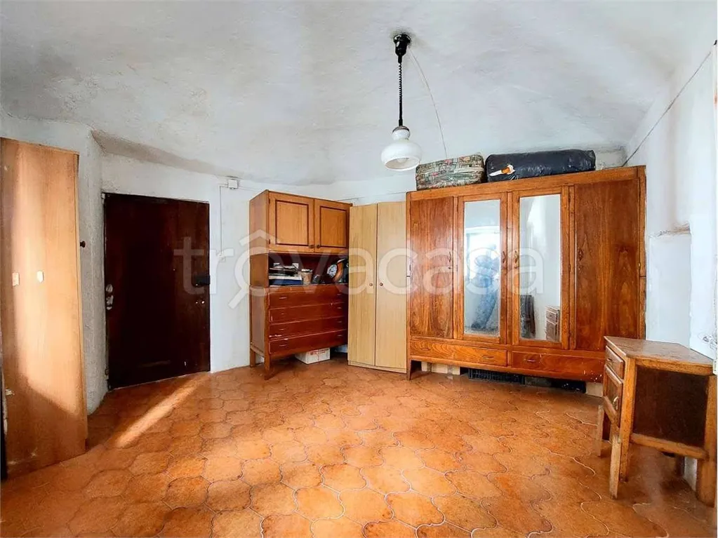 Magamistoad - Apartment with Attic Bedroom in Garessio