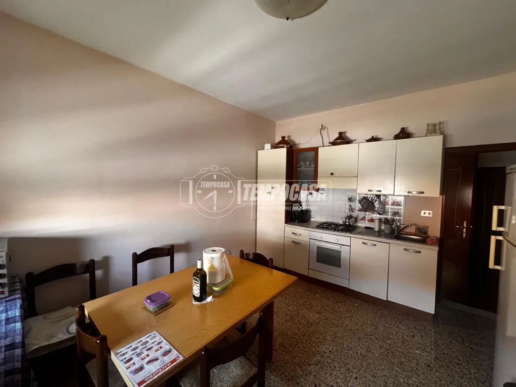 Köök - Two-Level Apartment with Terrace in Comacchio Centre
