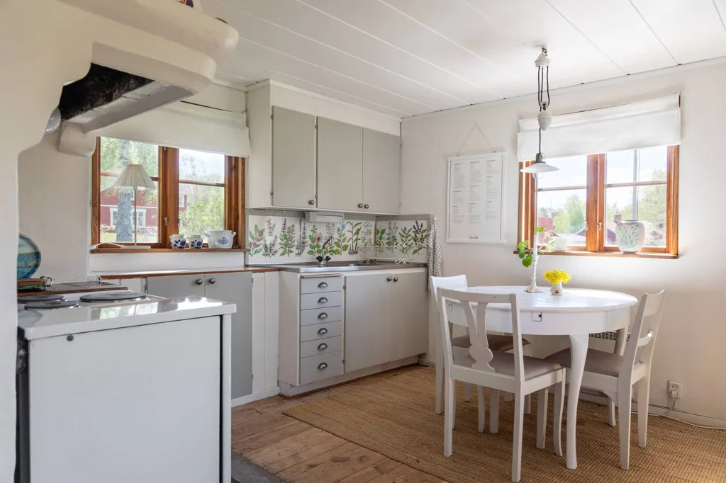 Kitchen - Holiday Home with Sea View in Norrtälje