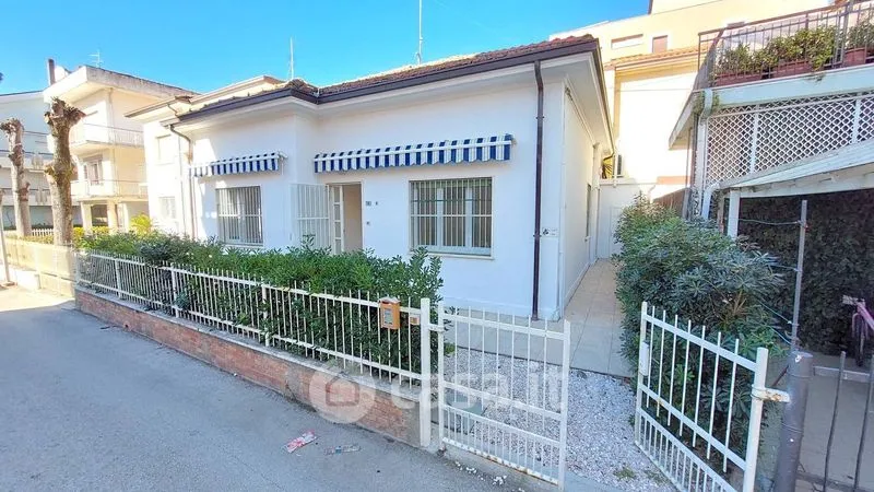 Välivaade - Rental Villa with Seafront in Riccione