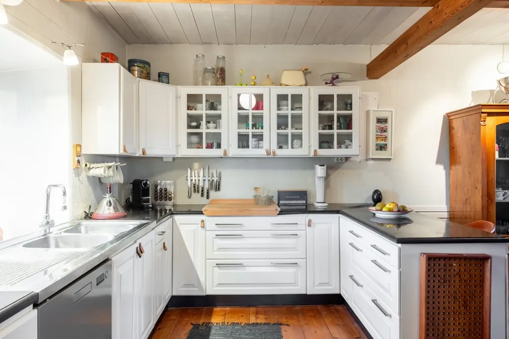 Köök - Scandi Farmhouse with Pool and Views in Ystad
