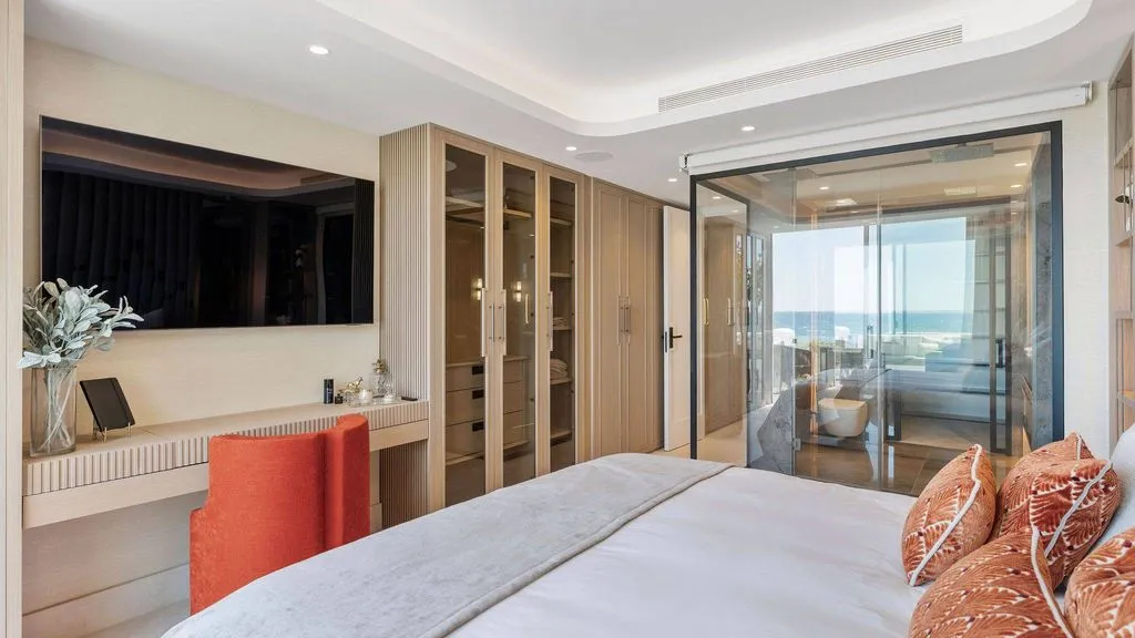 Chambres - Luxury Beachfront Apartment in Puente Romano, Marbella