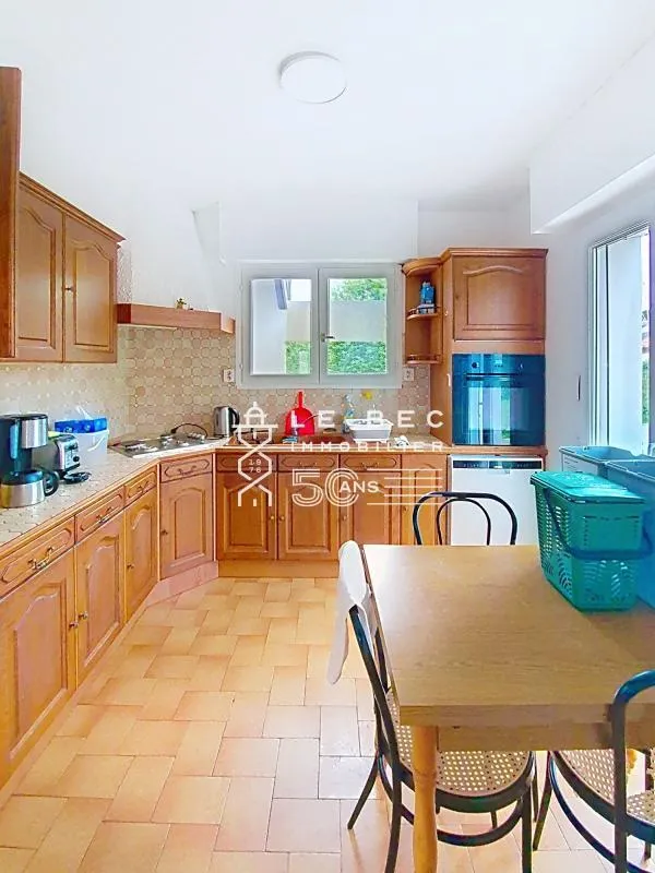 Cucina - House with Constructible Land in Lorient