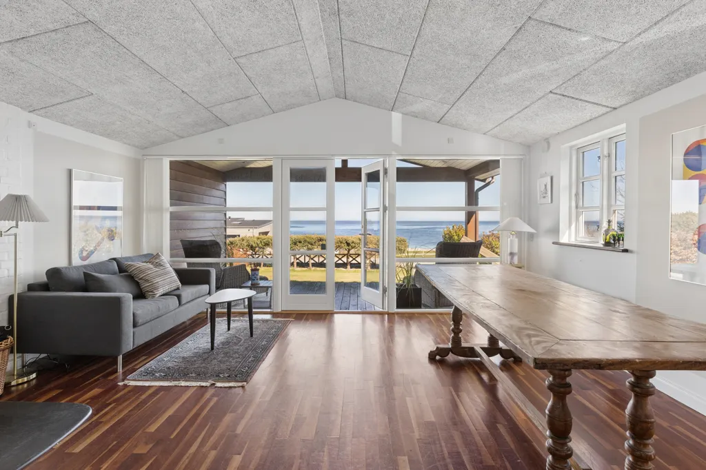 Séjour - Holiday Home with Private Beach in Køge