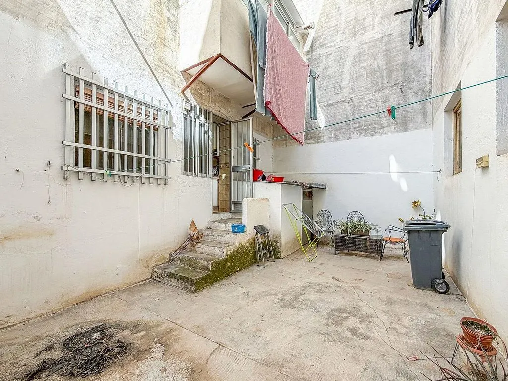 Aed - Ground Floor Flat with Patio in Granada Centre