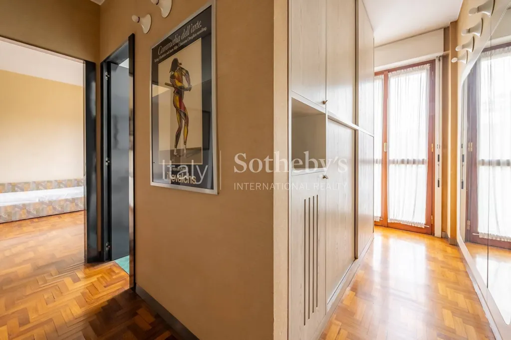 hallway_entrance