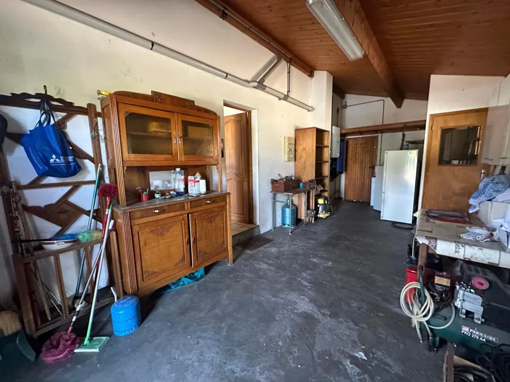 Garaaž - Spacious Family House with Garden in Préchac