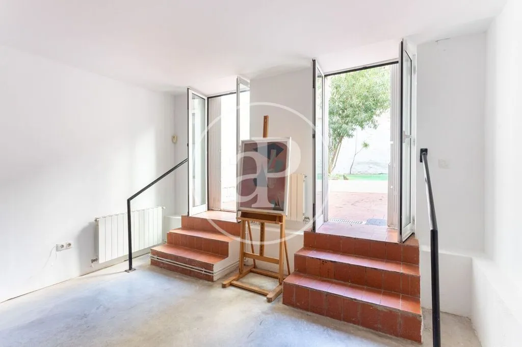 Toad - Duplex Flat with Garden in Barcelona