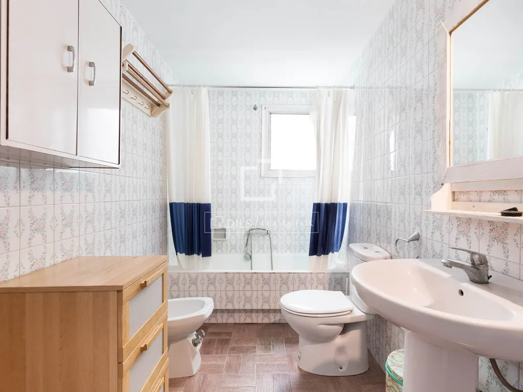 Salles de bain - Penthouse with Terrace in Castelldefels