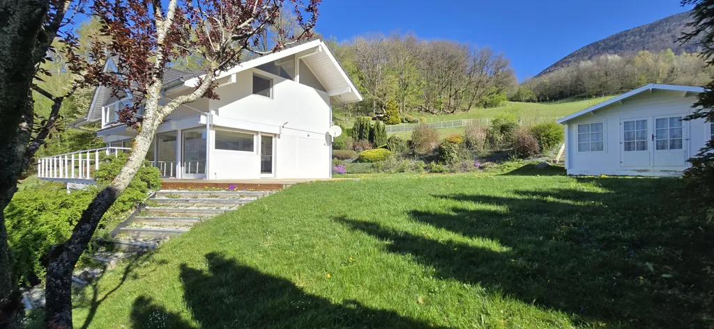 Jardin - Maison Contemporaine avec Vue Panoramique à Lancrans
