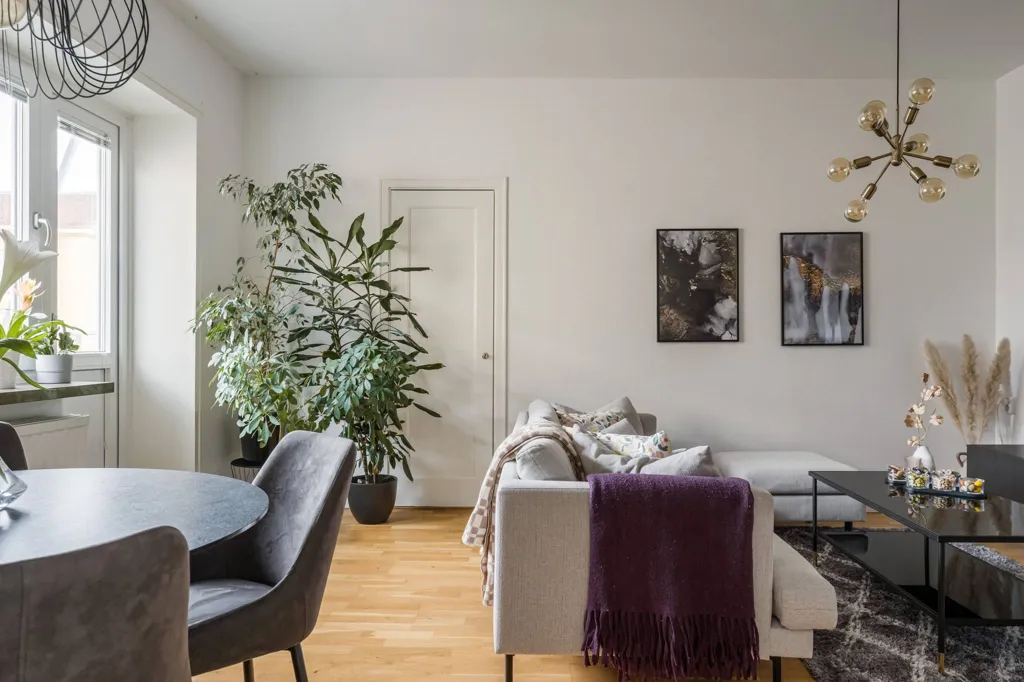 Living Room - Renovated Apartment with Balcony in Örebro