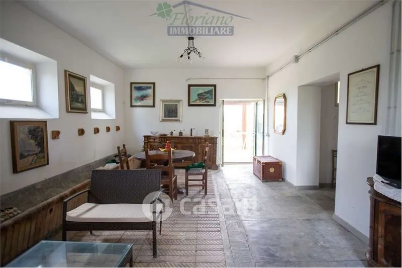 Esik - Rustic Casale with Expansion Potential in Capalbio