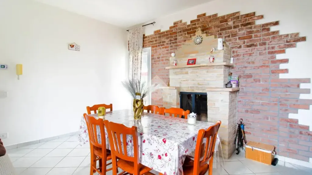 Dining Room - Rustic House with Garden in Sant'Elpidio a Mare