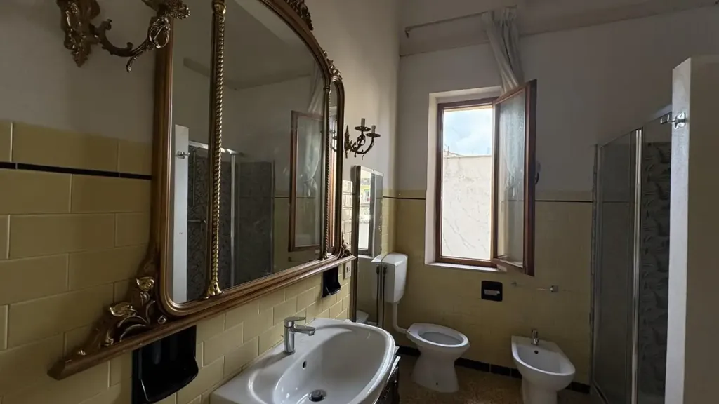 Salles de bain - Apartment with Terraces in Castelfiorentino