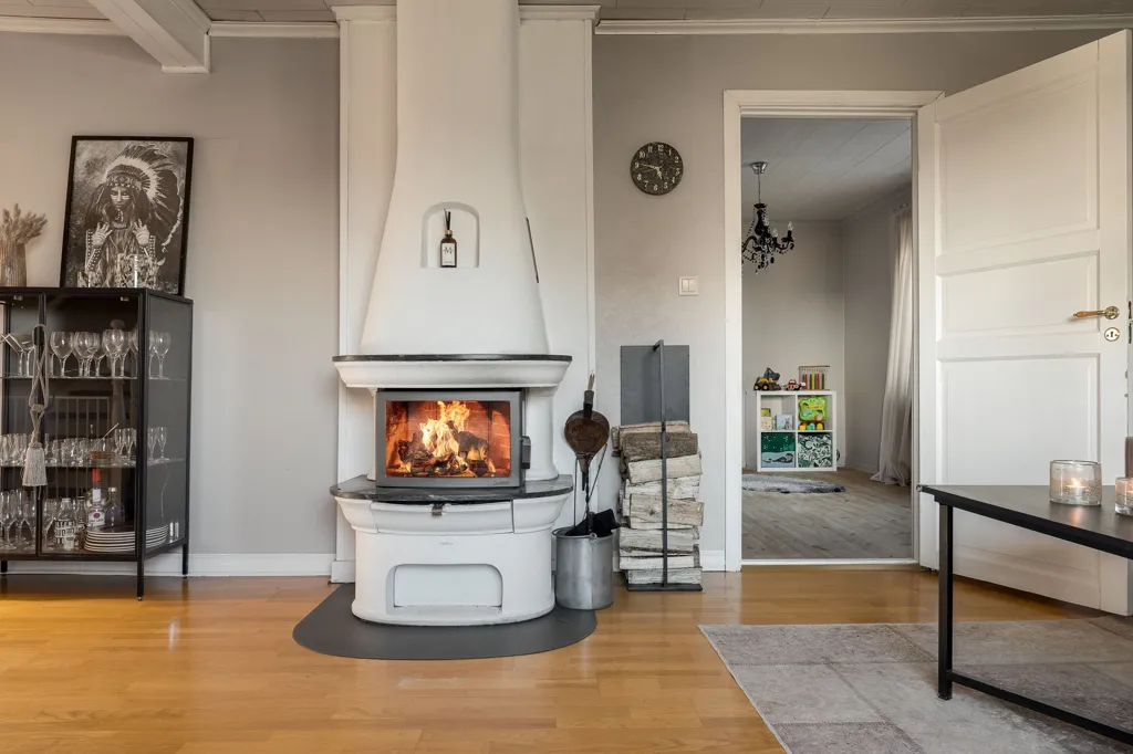 Séjour - Charming Villa with Large Garage in Valla