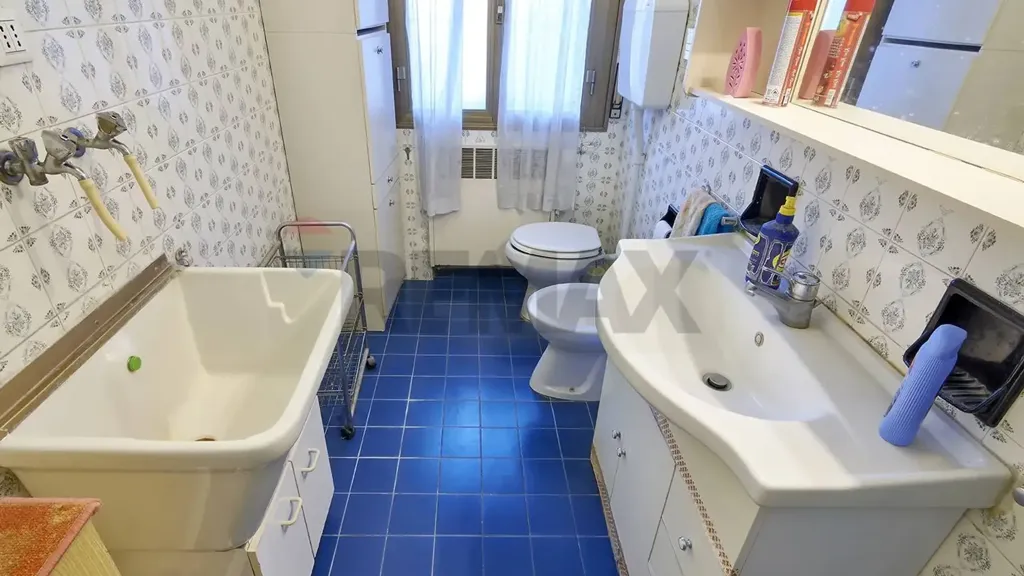 Salles de bain - Ground Floor Flat with Balcony in Granarolo Dell'Emilia