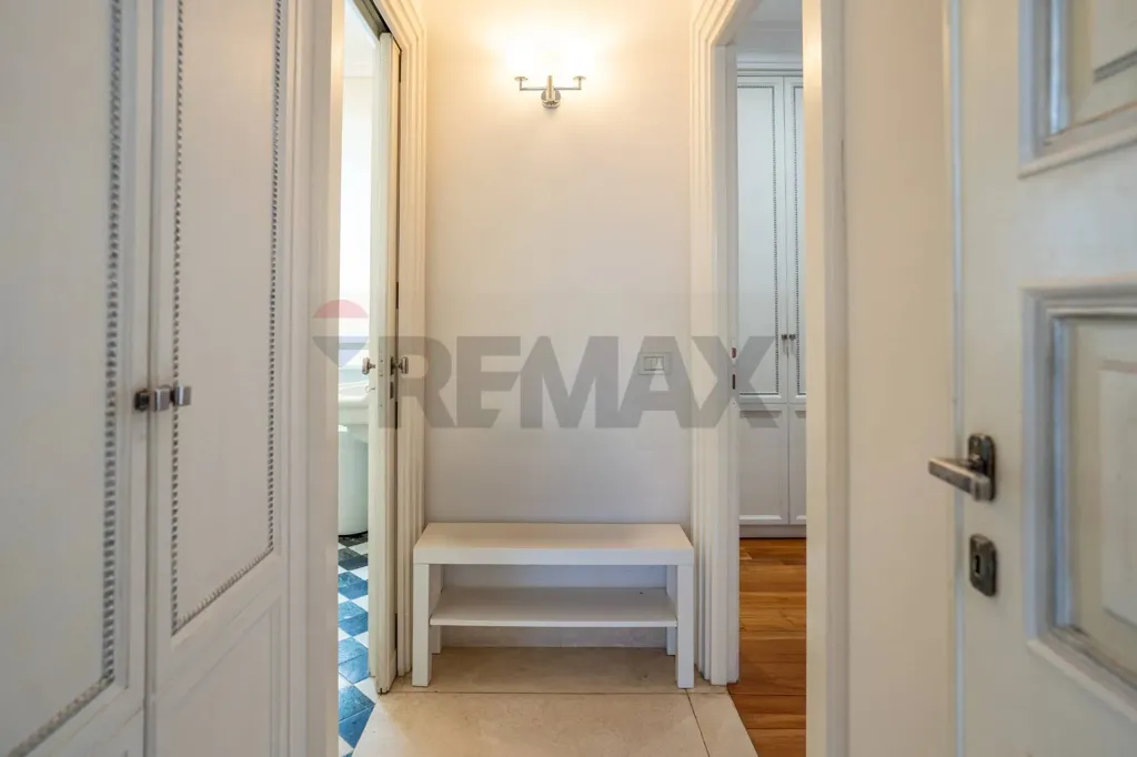 Esik - Penthouse with Terraces in Parioli, Rome