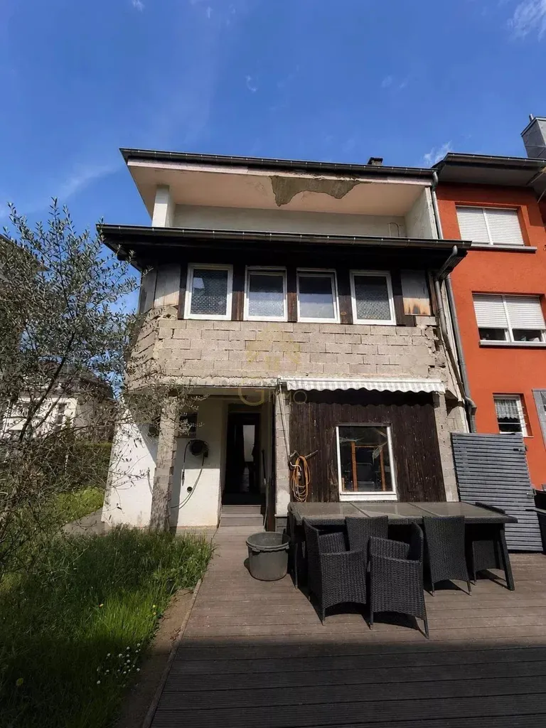 Extérieur - Maison 3 Chambres avec Jardin à Howald
