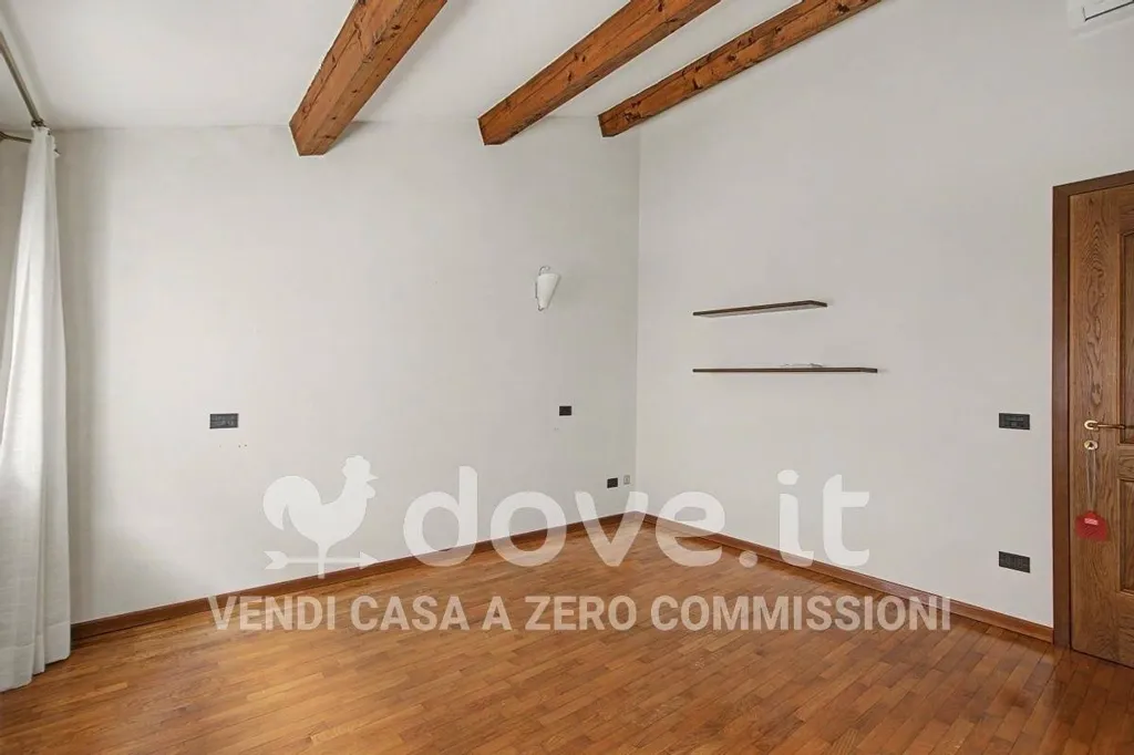 Pièces - Terraced House with Private Garden in Ferrara