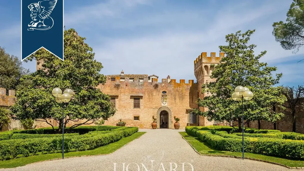 Jardin - Historic Castle with Vineyards near Florence