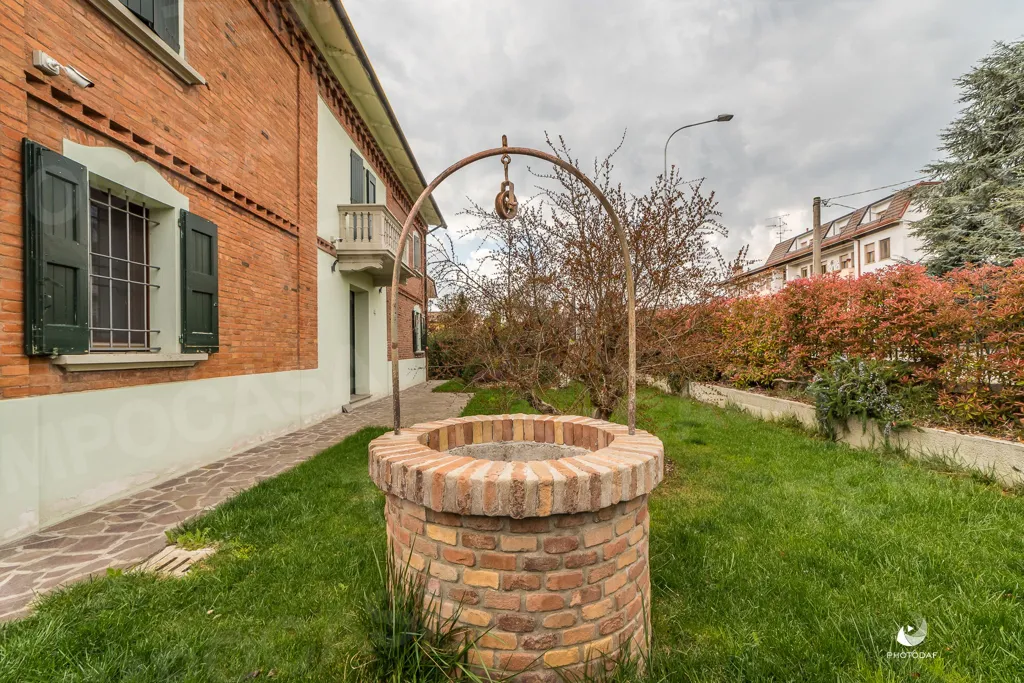Aed - Rustic Villa with Garden in Minerbio