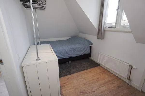 Magamistoad - Furnished Apartment with Balcony in Rotterdam