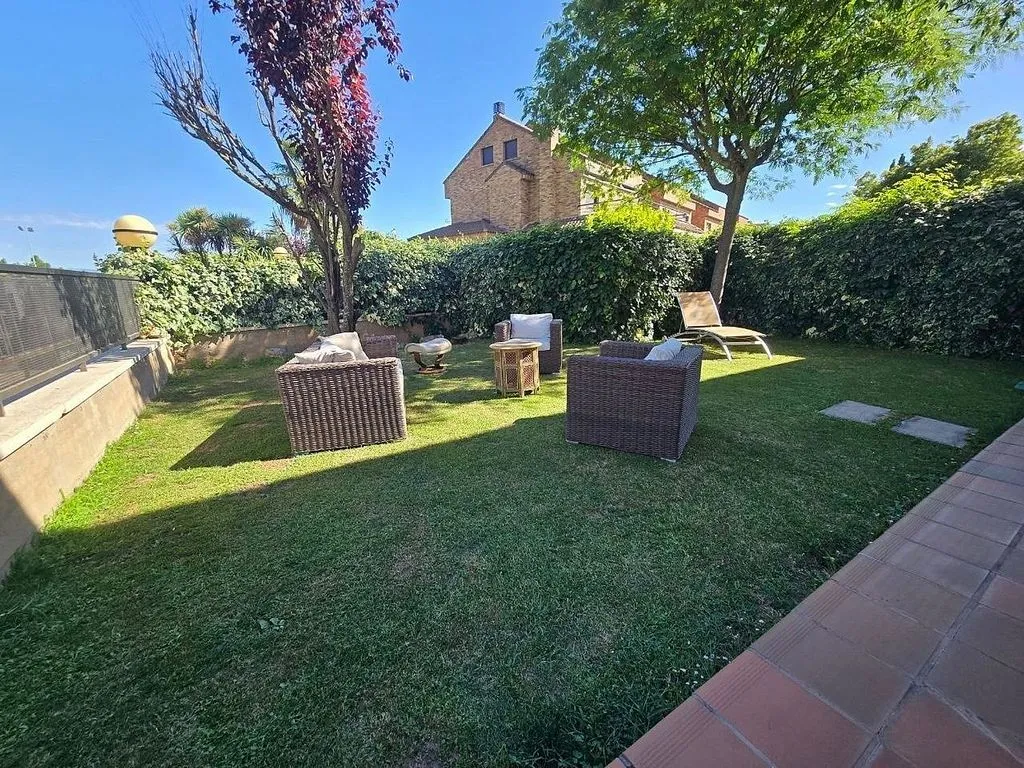 Aed - Reformed Chalet with Pool in Logroño