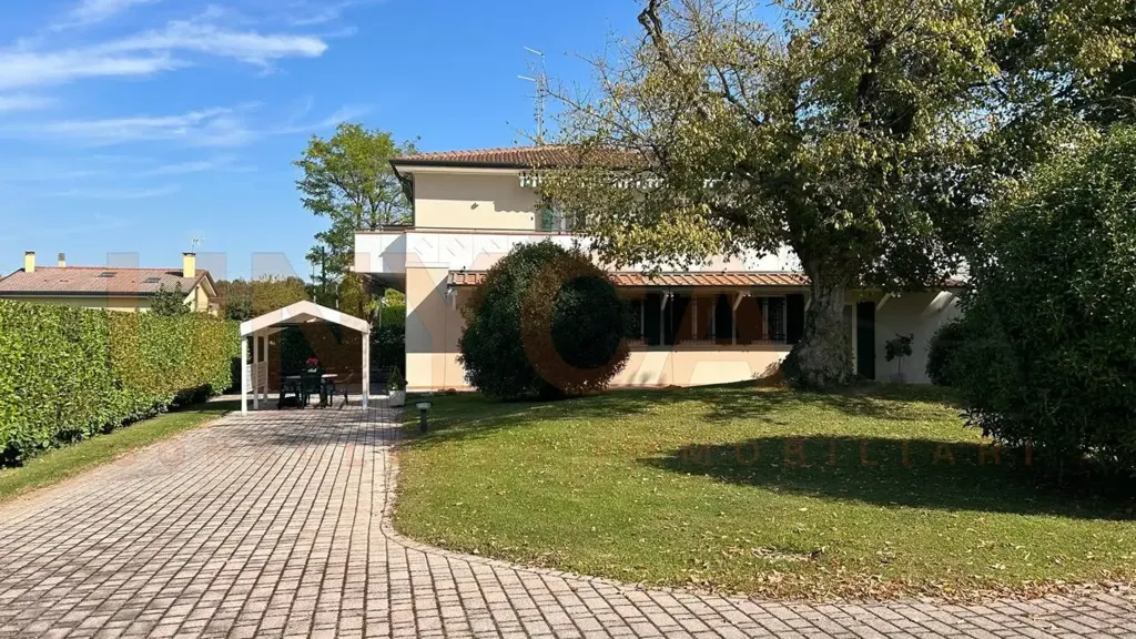Exterior - Villa with Private Park in Padova