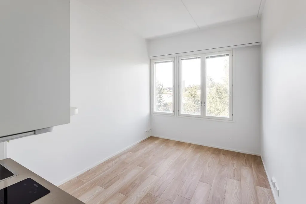 Toad - Modern Studio with Garden View in Leppävaara