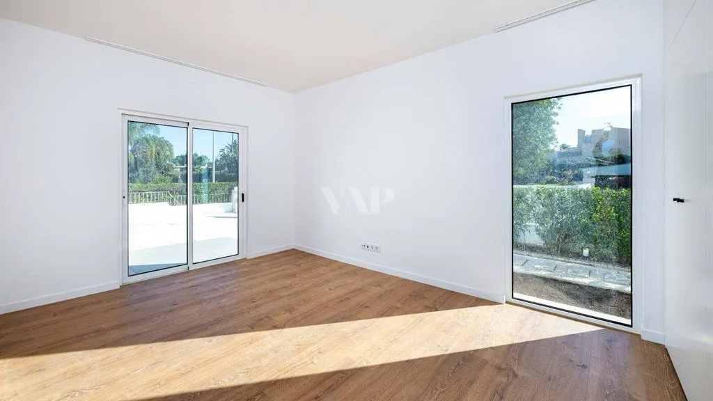 Pièces - Renovated Villa with Pool in Vilamoura