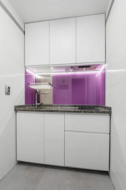 Cuisine - Furnished Flat with Air Conditioning in Cuatro Caminos