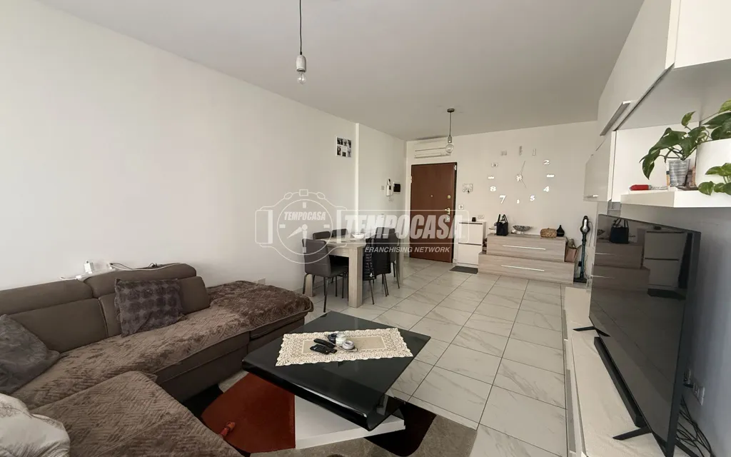 Living Room - Apartment with Balcony in Busto Garolfo