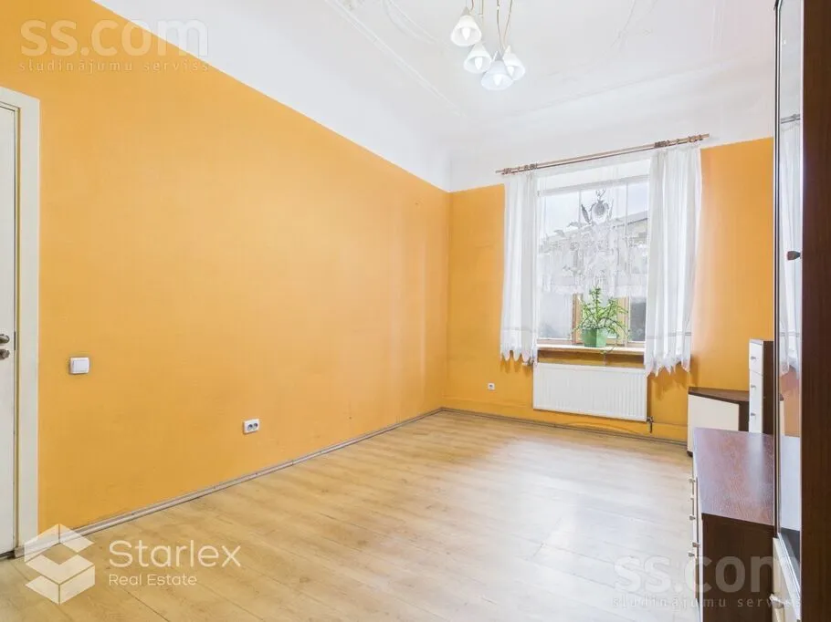 Appartement 4 pièces à Rīga