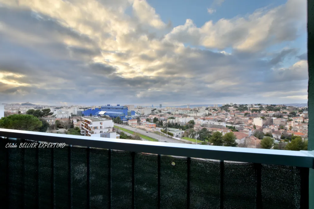 Balcon - Appartement T4 Rénové avec Vue Panoramique à Marseille