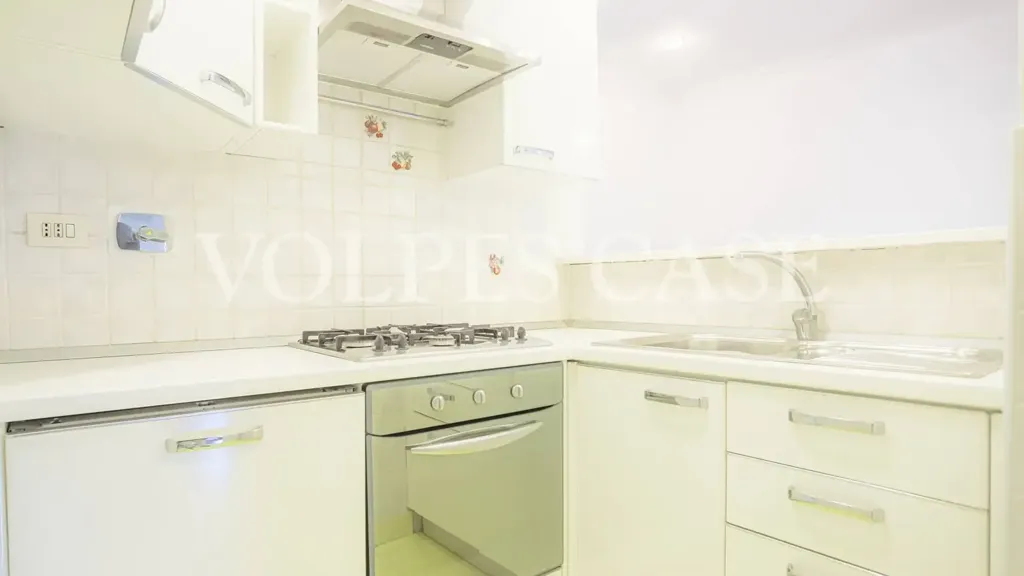 Cuisine - Partially Furnished Flat with Balcony in Rome