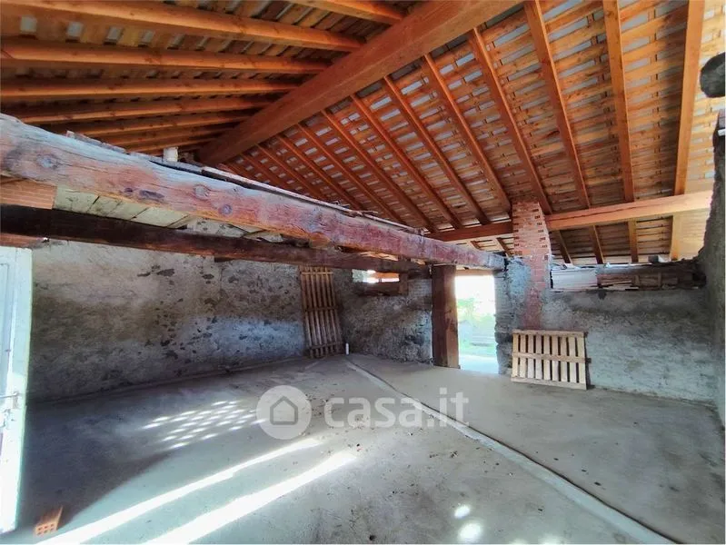 Pièces - Independent House with Garden in Chataignere