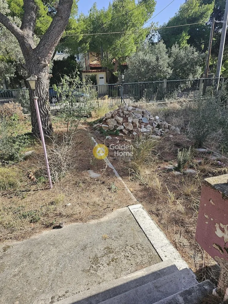 Jardin - Plot with Construction Rights in Thriamvos, Athens