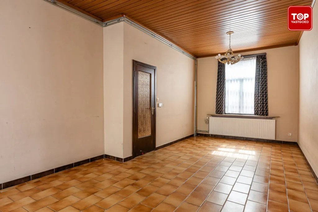Toad - Historic House with Basement in Gent
