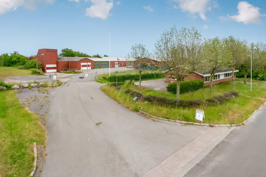 Exterior - Industrial Space with Asfalted Ground in Rudkøbing