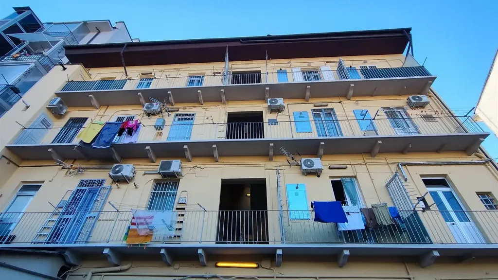 Extérieur - Brightly Laid-out Flat with Balcony in Moncalieri