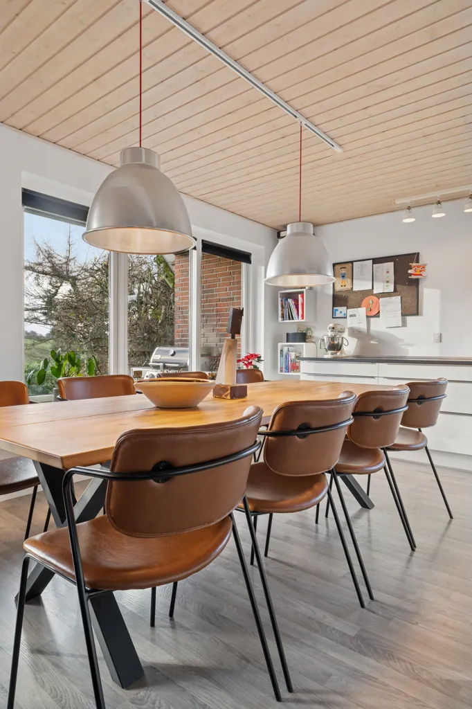 Sala da pranzo - Villa with Open Landscape View in Øster Tørslev